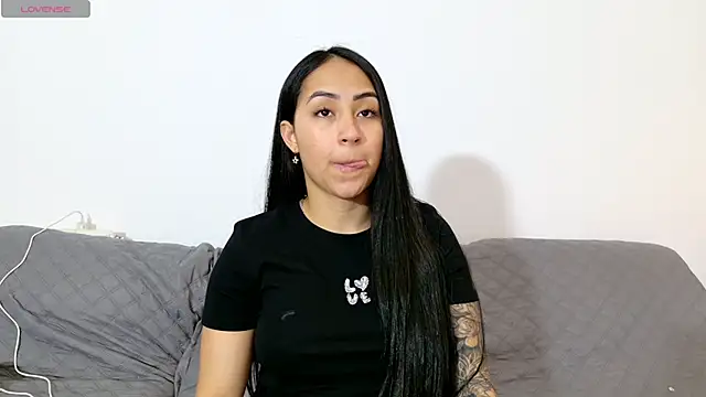 Snapshot of vanessaadol chatting on May 2026 04:12:02 PM vanessaadol online show from May 2026 04:12:02 PM