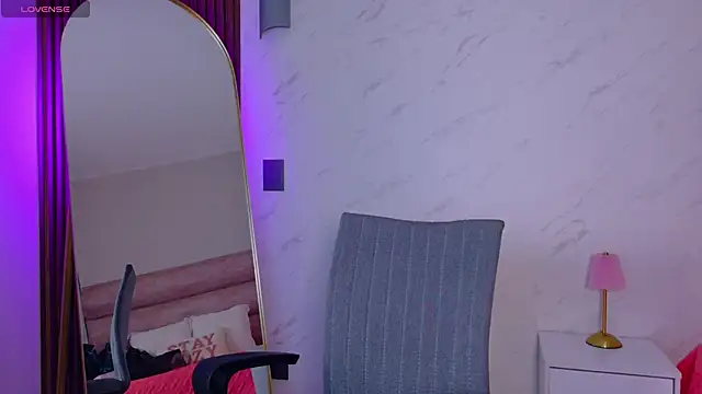 Snapshot of MiiaCullens chatting on April 2026 09:39:33 PM MiiaCullens online show from April 2026 09:39:33 PM