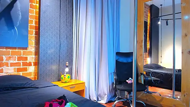 Snapshot of Sienna_Dark chatting on March 2026 11:27:01 AM Sienna Dark online show from March 2026 11:27:01 AM