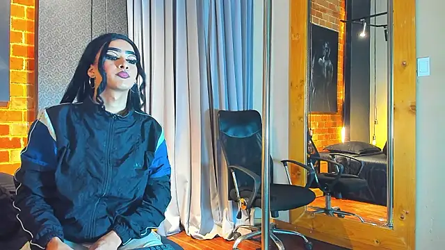 Snapshot of Sienna_Dark chatting on March 2026 11:15:02 AM Sienna Dark online show from March 2026 11:15:02 AM