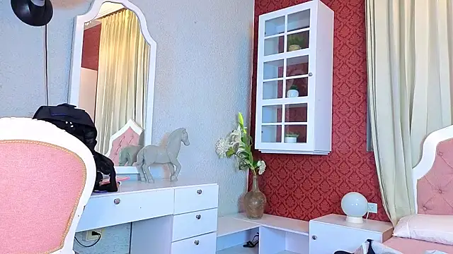 Snapshot of Sienna_Dark chatting on April 2026 11:17:01 AM Sienna Dark online show from April 2026 11:17:01 AM