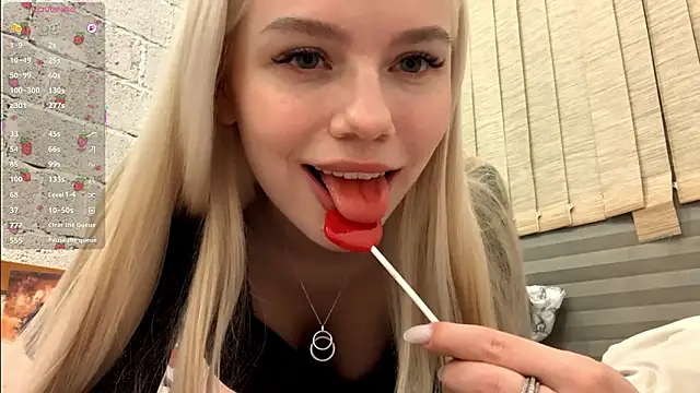 Snapshot of Sweet_Ria chatting on March 2026 10:05:01 PM Sweet Ria online show from March 2026 10:05:01 PM