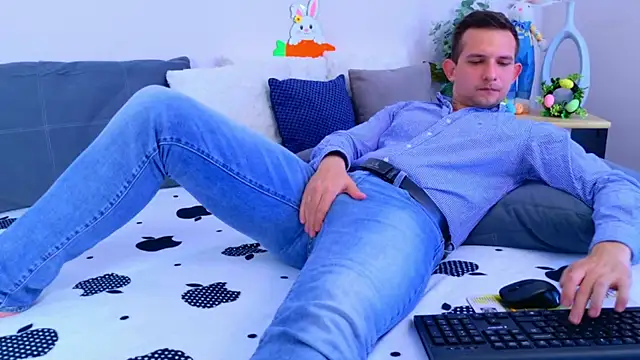 Snapshot of Jimmy_Doss chatting on April 2026 01:12:01 PM Jimmy Doss online show from April 2026 01:12:01 PM