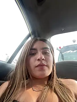 Snapshot of Issa_pinkk chatting on March 2026 08:19:02 PM Issa pinkk online show from March 2026 08:19:02 PM