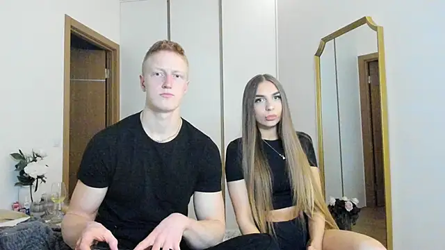 Snapshot of StepSisandStepBro chatting on March 2026 06:00:01 PM StepSisandStepBro online show from March 2026 06:00:01 PM