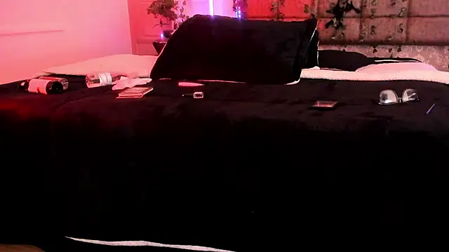 Snapshot of Vickmoon chatting on April 2026 08:39:02 PM Vickmoon online show from April 2026 08:39:02 PM