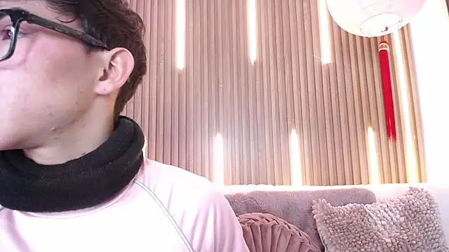 Cristopher Wild online show from April 2026 08:29:01 PM