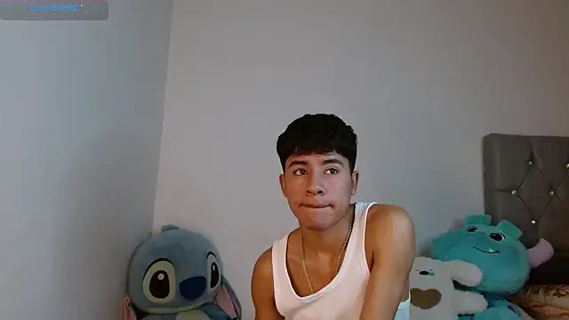 Snapshot of Sebas_fire4 chatting on March 2026 12:48:02 AM Sebas fire4 online show from March 2026 12:48:02 AM