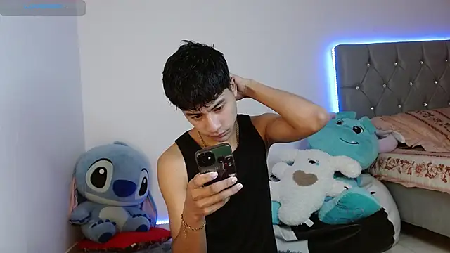 Snapshot of Sebas_fire4 chatting on March 2026 01:16:02 PM Sebas fire4 online show from March 2026 01:16:02 PM