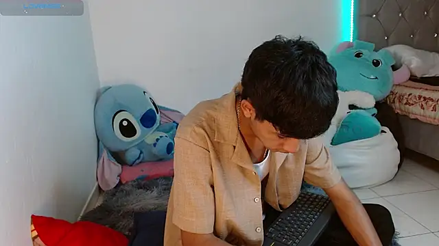 Snapshot of Sebas_fire4 chatting on April 2026 01:58:01 AM Sebas fire4 online show from April 2026 01:58:01 AM