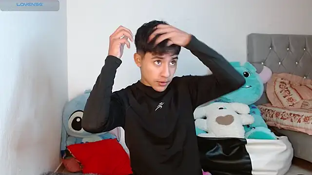 Snapshot of Sebas_fire4 chatting on April 2026 04:11:02 PM Sebas fire4 online show from April 2026 04:11:02 PM