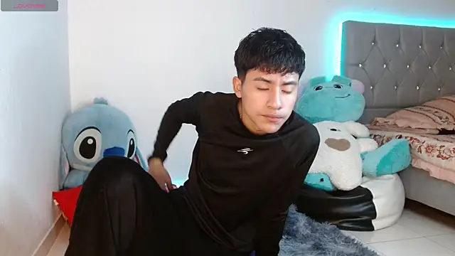 Snapshot of Sebas_fire4 chatting on April 2026 08:53:01 PM Sebas fire4 online show from April 2026 08:53:01 PM