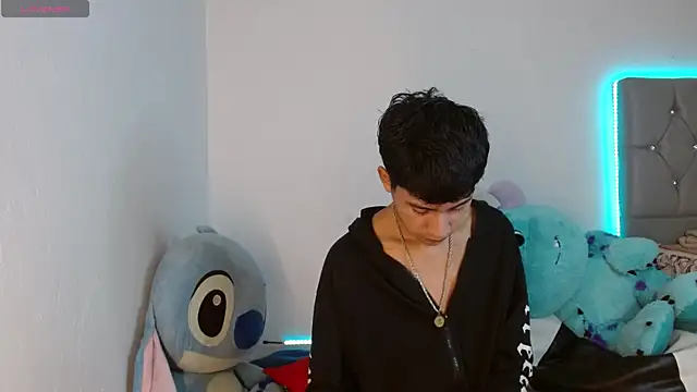 Snapshot of Sebas_fire4 chatting on April 2026 10:01:02 PM Sebas fire4 online show from April 2026 10:01:02 PM