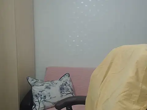 BlondEagleMuscle online show from May 2026 06:46:01 PM