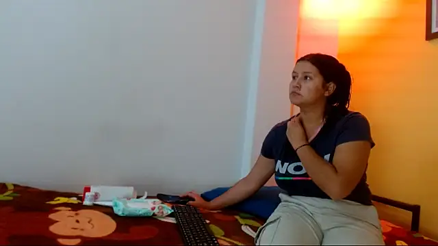 Snapshot of sashabigboobs69 chatting on April 2026 01:25:01 AM sashabigboobs69 online show from April 2026 01:25:01 AM