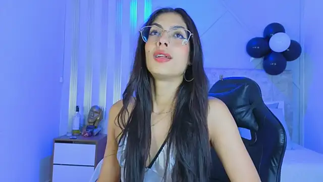 Snapshot of j_belle_ chatting on March 2026 02:54:01 PM j belle online show from March 2026 02:54:01 PM