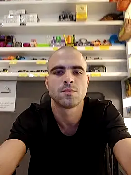 Snapshot of fnoggg chatting on March 2026 09:09:02 PM fnoggg online show from March 2026 09:09:02 PM