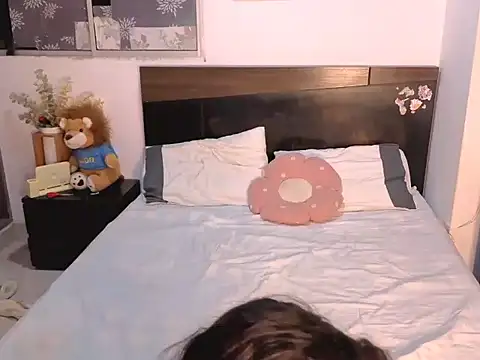 Snapshot of kronysmith30 chatting on April 2026 05:19:01 AM kronysmith30 online show from April 2026 05:19:01 AM