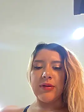 Snapshot of EliseColeman chatting on April 2026 10:15:01 PM EliseColeman online show from April 2026 10:15:01 PM