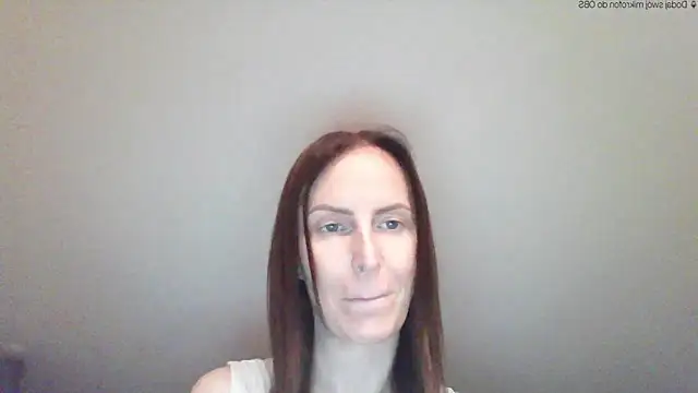 Snapshot of AnnaTight chatting on April 2026 08:33:02 PM AnnaTight online show from April 2026 08:33:02 PM