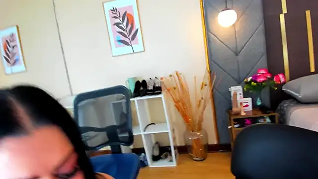 Snapshot of SofiiMontes chatting on March 2026 12:10:02 PM SofiiMontes online show from March 2026 12:10:02 PM