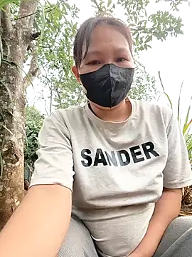 Snapshot of Tini-mimi chatting on April 2026 01:22:02 AM Tini-mimi online show from April 2026 01:22:02 AM