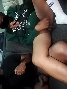 Snapshot of sweetchubbz chatting on April 2026 12:09:02 AM sweetchubbz online show from April 2026 12:09:02 AM