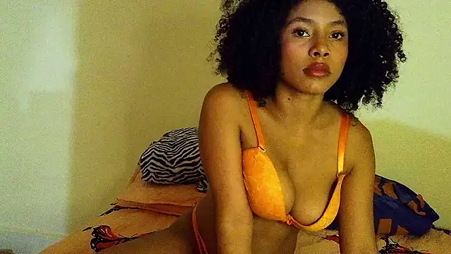 Snapshot of Larita_curly chatting on March 2026 08:03:01 PM Larita curly online show from March 2026 08:03:01 PM