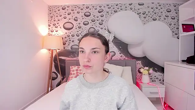 Snapshot of JosephineRows chatting on April 2026 12:21:01 PM JosephineRows online show from April 2026 12:21:01 PM