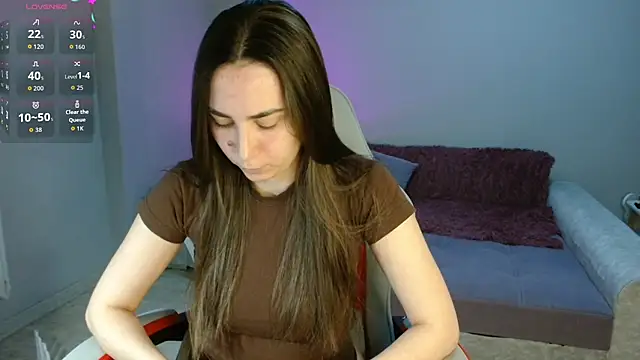 Snapshot of Evelinochka chatting on April 2026 06:22:01 PM Evelinochka online show from April 2026 06:22:01 PM