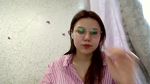 Aurora Breeze online show from April 2026 11:13:02 AM