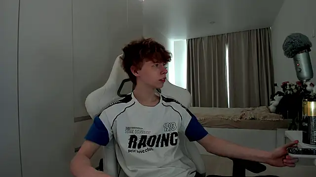 Snapshot of Wawesuc chatting on March 2026 04:29:02 AM Wawesuc online show from March 2026 04:29:02 AM