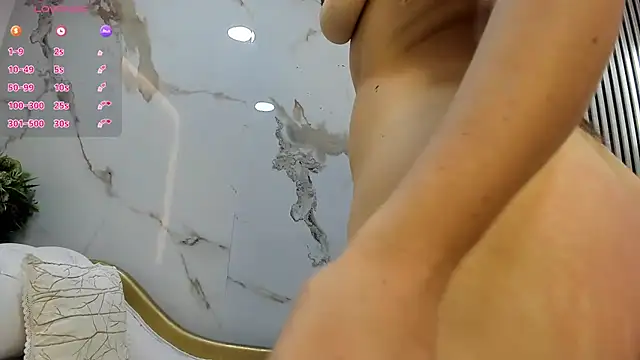 Snapshot of Gigi_cutte_ chatting on April 2026 12:19:02 PM Gigi cutte online show from April 2026 12:19:02 PM