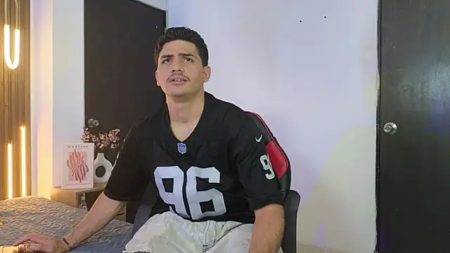 Snapshot of MrAdonis_ chatting on March 2026 07:31:02 PM MrAdonis online show from March 2026 07:31:02 PM