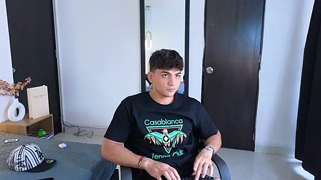 Snapshot of MrAdonis_ chatting on March 2026 07:25:01 PM MrAdonis online show from March 2026 07:25:01 PM