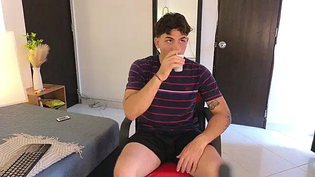 Snapshot of MrAdonis_ chatting on April 2026 07:14:01 PM MrAdonis online show from April 2026 07:14:01 PM