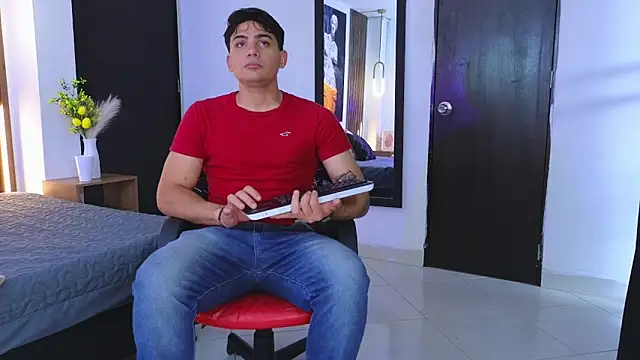 Snapshot of MrAdonis_ chatting on April 2026 07:30:01 PM MrAdonis online show from April 2026 07:30:01 PM