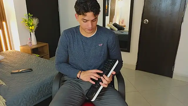 Snapshot of MrAdonis_ chatting on April 2026 07:43:01 PM MrAdonis online show from April 2026 07:43:01 PM