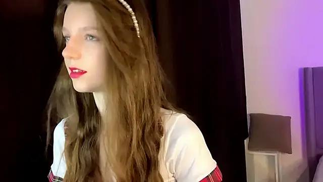 Snapshot of Kissme_Kira chatting on March 2026 08:23:02 PM Kissme Kira online show from March 2026 08:23:02 PM