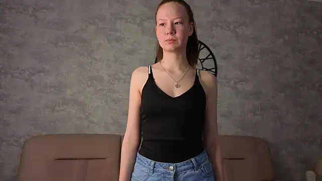 MissHiciano online show from April 2026 06:05:02 PM