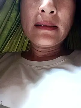 Snapshot of Yuhi3d chatting on April 2026 07:36:02 AM Yuhi3d online show from April 2026 07:36:02 AM