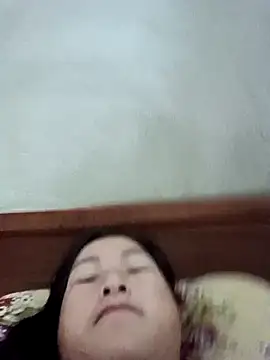 Snapshot of Yuhi3d chatting on April 2026 11:10:01 PM Yuhi3d online show from April 2026 11:10:01 PM