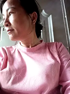 Snapshot of Yuhi3d chatting on June 2026 10:27:02 AM Yuhi3d online show from June 2026 10:27:02 AM