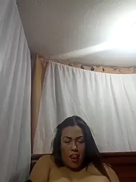 Snapshot of maroita chatting on April 2026 01:12:01 PM maroita online show from April 2026 01:12:01 PM