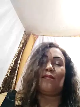 Snapshot of maroita chatting on April 2026 02:00:02 PM maroita online show from April 2026 02:00:02 PM