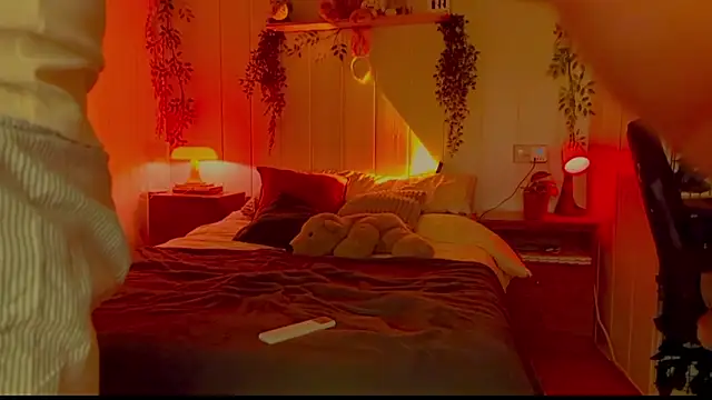 lunaticas  online show from April 2026 08:46:01 PM