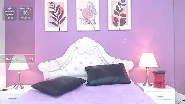 Snapshot of YayaQueen chatting on April 2026 12:29:02 PM YayaQueen online show from April 2026 12:29:02 PM