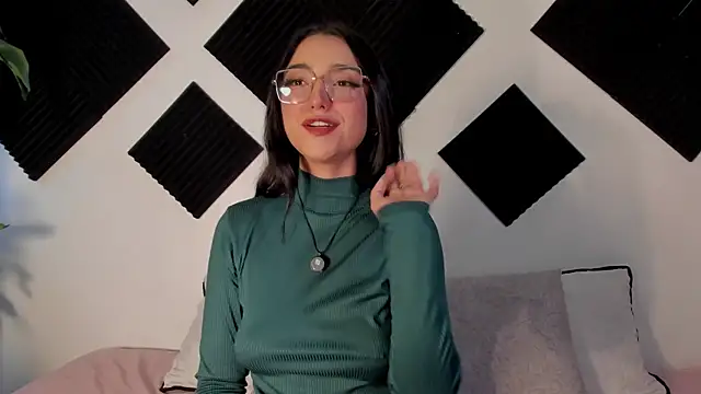 Snapshot of Emily_Rousess chatting on March 2026 11:25:01 AM Emily Rousess online show from March 2026 11:25:01 AM