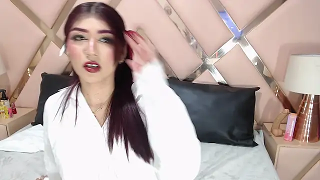 Snapshot of ZairaRogue chatting on March 2026 12:11:01 PM ZairaRogue online show from March 2026 12:11:01 PM