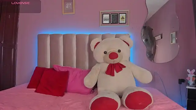 Snapshot of nikkita_dragon_ chatting on April 2026 07:58:01 PM nikkita dragon online show from April 2026 07:58:01 PM